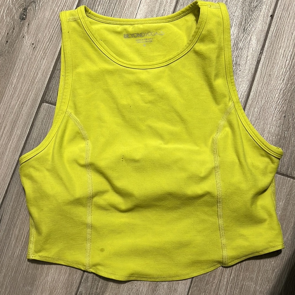 Beyond Yoga neon crop top w/ built in bra size medium Gently used